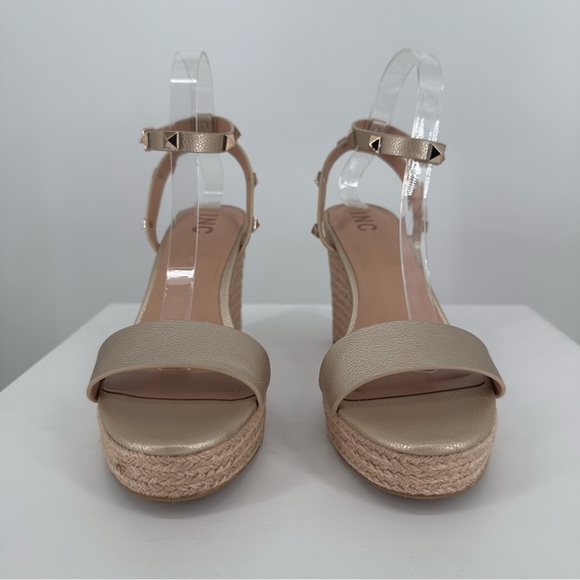 INC Maverickp Faux Leather Ankle Strap Wedge Sandals Gold size 10 Studded - Picture 3 of 9